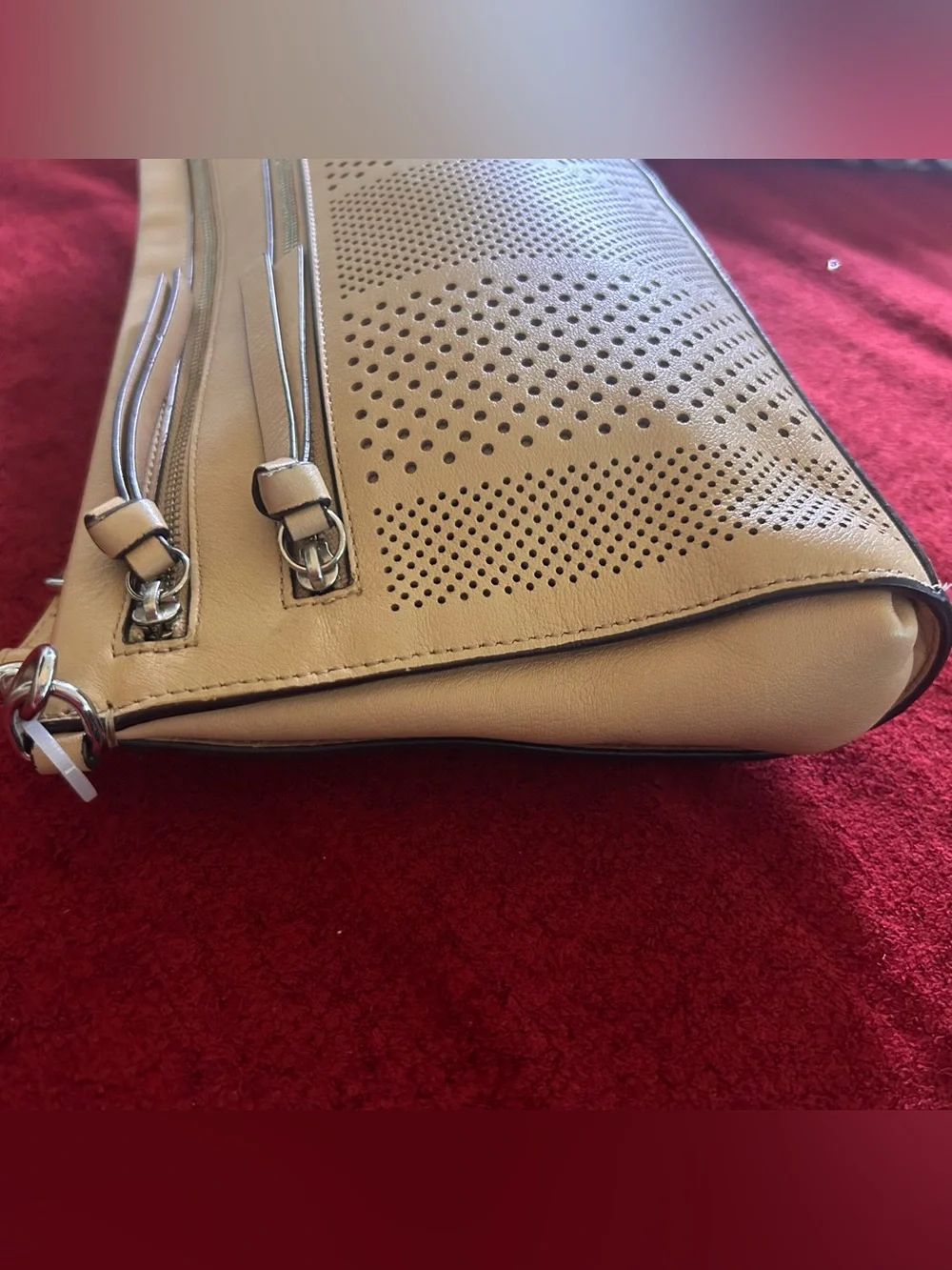 COACH BLEEKER Perforated CLUTCH EUC - Picture 4 of 5